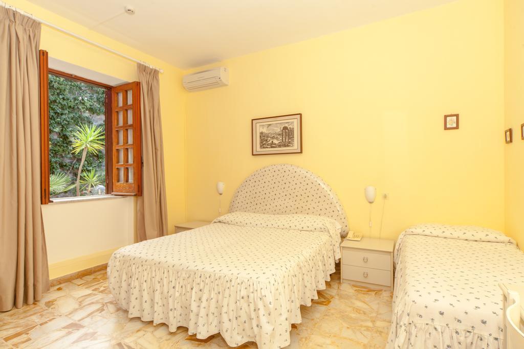 Hotel Ape Regina Casamicciola Terme Exteriör bild